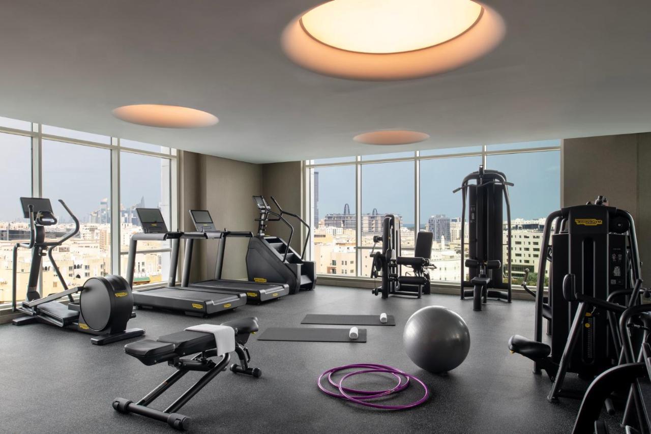 Abesq Doha Hotel And Residences, An Ihg Hotel Exterior foto The gym at the hotel