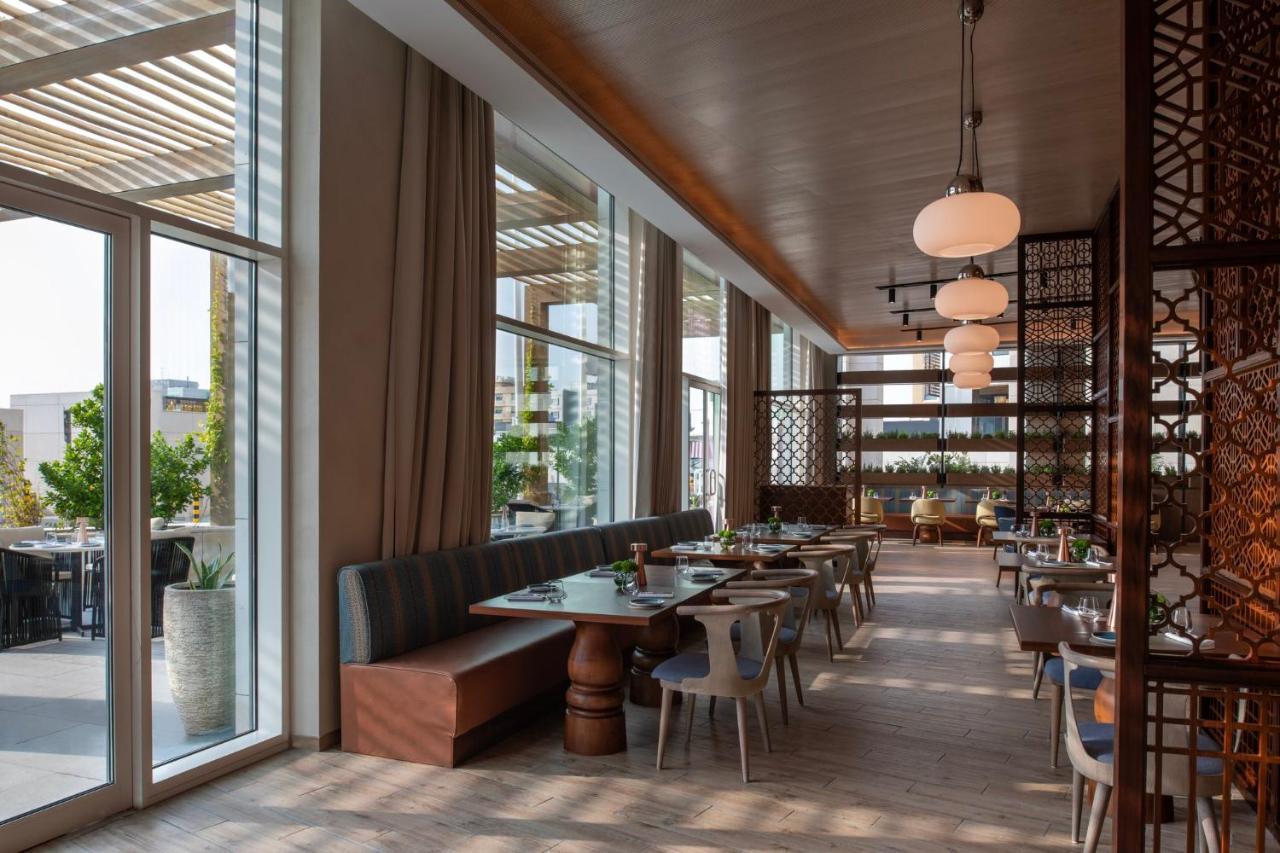 Abesq Doha Hotel And Residences, An Ihg Hotel Exterior foto The restaurant